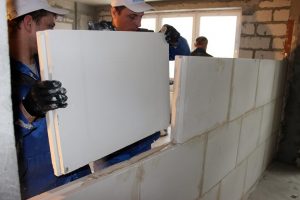 Применение пазогребневых блоков для стен и перегородок