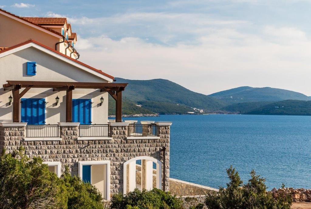 Купить дом в Черногории