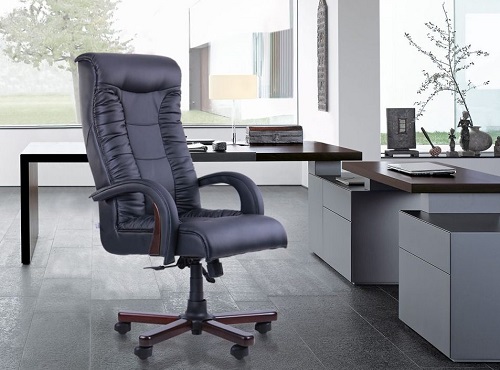 Выбираем офисные стулья