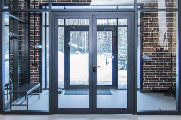 Двери из алюминия: отличный выбор для вашего дома