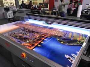 УФ печать: возможности и преимущества для вашего бизнеса