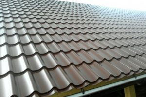 Преимущества металлочерепицы от производителя: надежность и долговечность материала