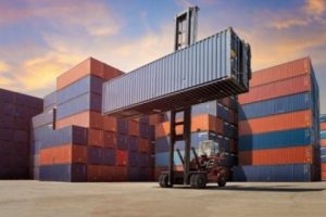 Организация грузоперевозок: преимущества компании «ИМПОРТПЛЮС»