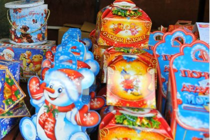 Сладкие подарки для детей на Новый год: как выбрать лучшую сладкую радость