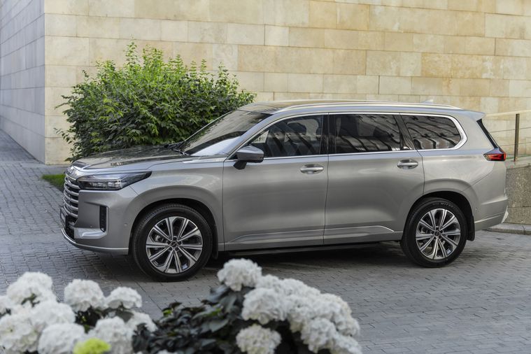 Exeed VX и LX: обзор новых китайских кроссоверов