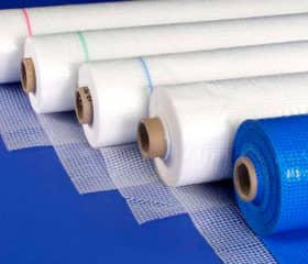 Армированная пленка для строительства временных укрытий и навесов: преимущества и особенности