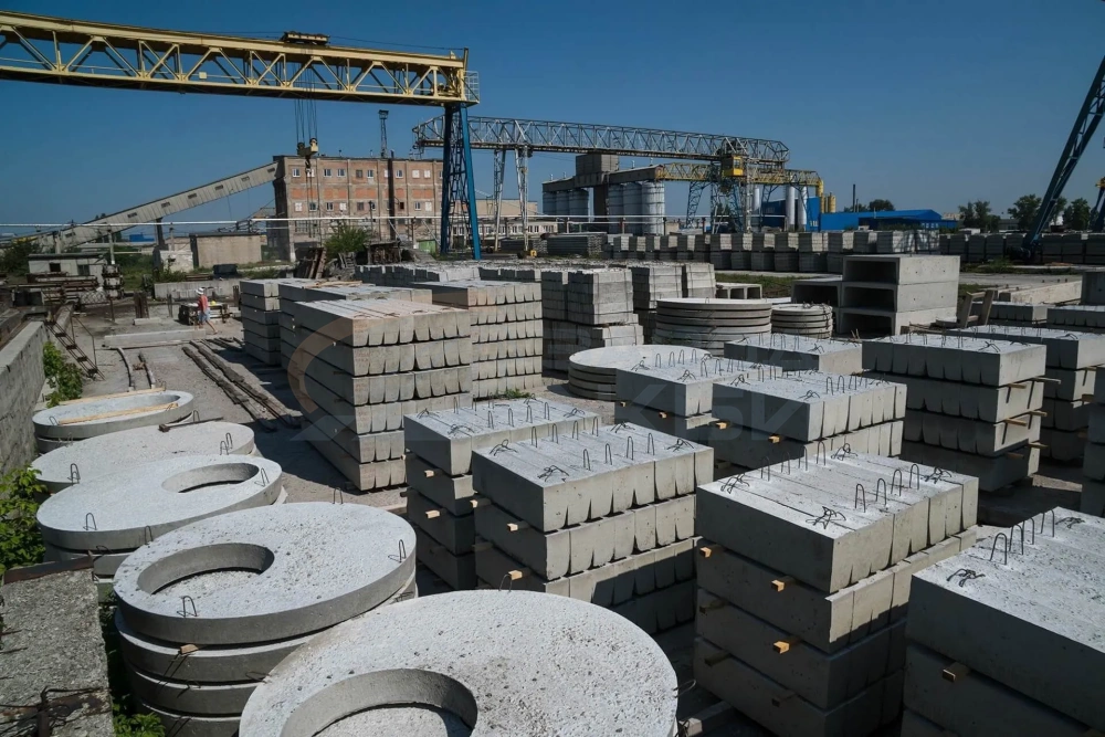 Откосные стенки, железобетонный фундамент и перемычки ЖБИ