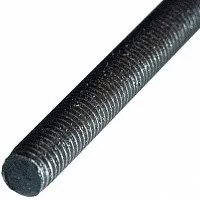 Длинная металлическая резьбовая шпилька.