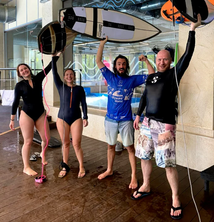 Быстрый старт на искусственной волне: советы начинающим серферам